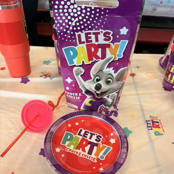 Chuck E. Cheese - Pizza Near Me - Hialeah, Florida
