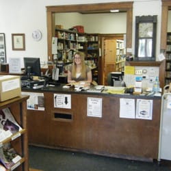 Langworthy Public Library - Friendly librarian