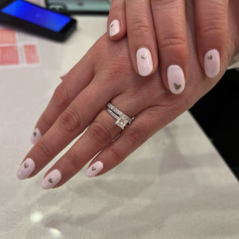 Emmalee did my simple Valentine's Day themed gel manicure in February Emmalee did my simple Valentine's Day themed gel manicure in February