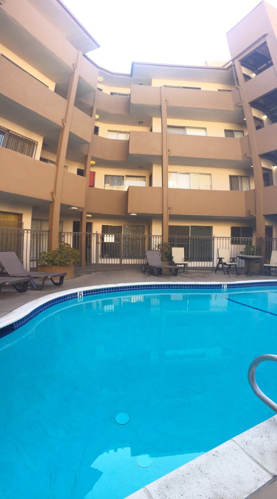 EL CERRITO APARTMENTS Updated September 2024 11 Reviews 1805 N El