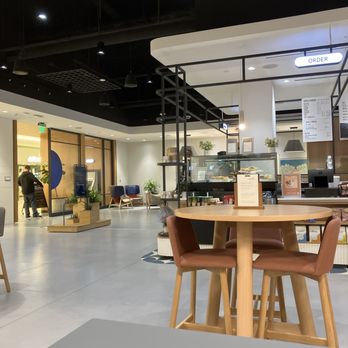 Capital One Café - Seating area - Coffee & Tea Near Me - Bloomington, Minnesota Capital One Café - Seating area - Coffee & Tea Near Me - Bloomington, Minnesota