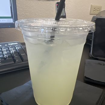 Octopus Baja - Lemonade - Seafood Near Me - Sacramento, California
