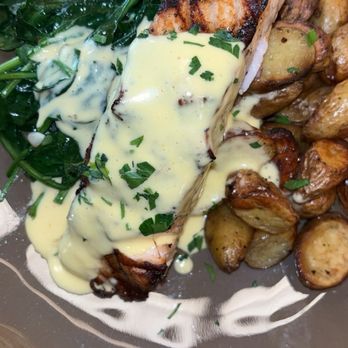 Molto Darien - Salmon Hollandaise via Brunch Menu - Wine Bars Near Me - Darien, Connecticut