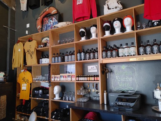 Pilot House Distilling by null