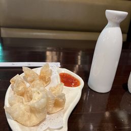 Cream cheese wontons