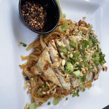 Johnny Ocean's Grille - Pad Thai - Caribbean Near Me - Eugene, Oregon