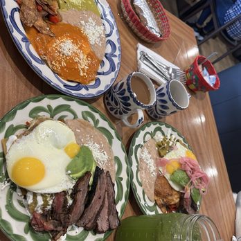 Girasol Cocina Mexicana - Huevos Divorciados Chilaquiles Clasicos - Mexican Near Me - Monrovia, California Girasol Cocina Mexicana - Huevos Divorciados Chilaquiles Clasicos - Mexican Near Me - Monrovia, California
