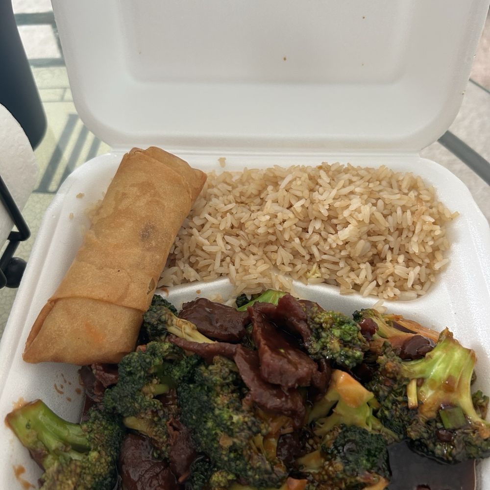 Magic Wok Restaurant - Lunch special - Chinese Near Me - Alexandria, Virginia