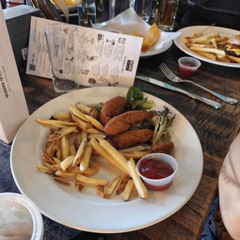 Echo Tap & Grille - Chicken Tenders and Fries (Kids Menu) - Bars Near Me - Mountainside, New Jersey