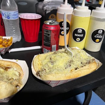 El Líder Miami - Pepito de carne y pollo, loaded fries. Los mejores de miami - Burgers Near Me - Hialeah, Florida El Líder Miami - Pepito de carne y pollo, loaded fries. Los mejores de miami - Burgers Near Me - Hialeah, Florida