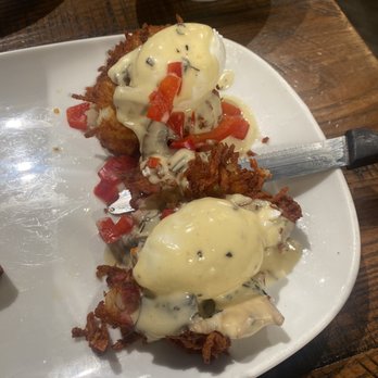 Another Broken Egg Cafe - Hash Brown Benedict - Breakfast & Brunch Near Me - West Chester Township, Ohio