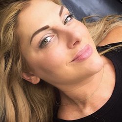 GIna K from The Real Housewives of Orange County and her beautiful Powder Brows