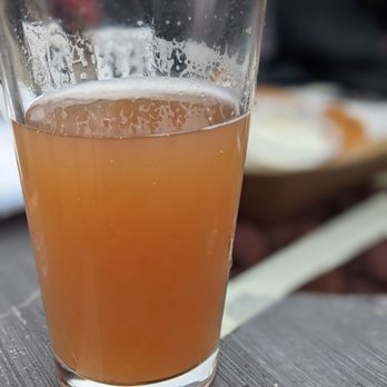 Blackbeard's Brewing - Strawberry blonde ale - Brewpubs Near Me - Westport, Washington