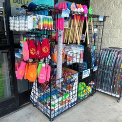 Dollar General - Beach items
