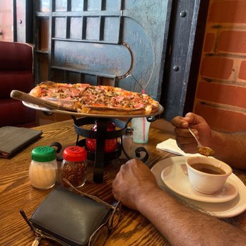 Pizza Show - Pizza Near Me - Hawthorne, California
