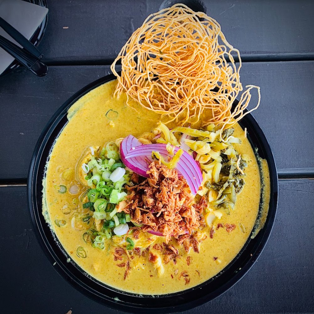 Dusit Thai Cuisine - Thai Near Me - Newport, Vermont