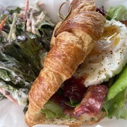 Bacon, egg and cheese croissant