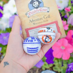 Pirate's Cove Adventure Golf - Adorable Star Wars themed golf balls!