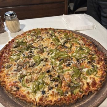 Barnaby's of Northbrook - Thin sausage and vegetable pizza - Pizza Near Me - Northbrook, Illinois