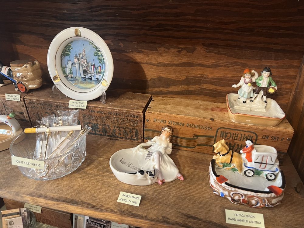 Pygmy Hippo Shoppe