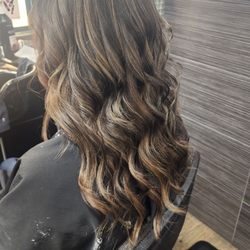 Chatters Hair Salon - Balayage