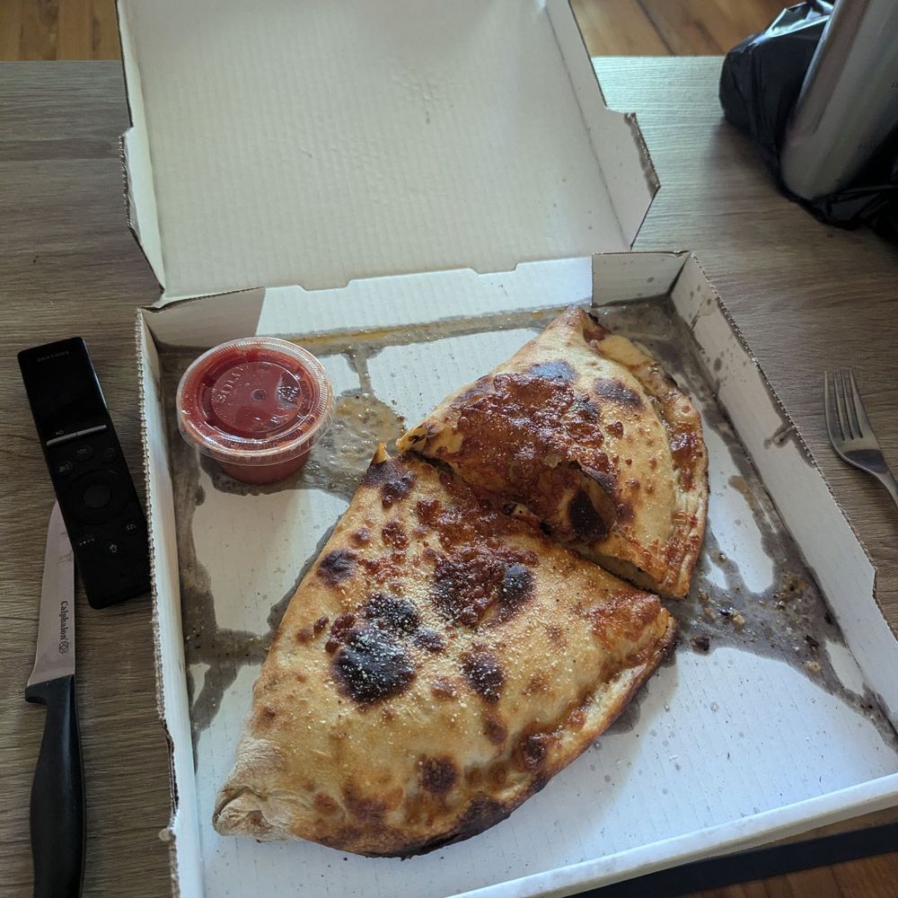 Primavera Pizza - Calzone - Pizza Near Me - Livonia, Michigan Primavera Pizza - Calzone - Pizza Near Me - Livonia, Michigan