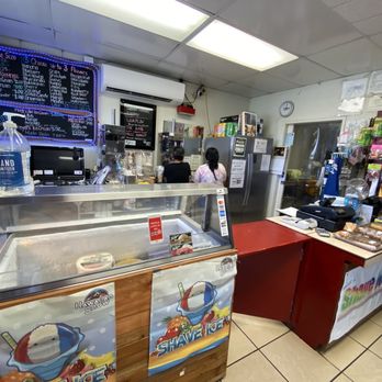 Maili Shave Ice and Snacks - Interior - Desserts Near Me - Waianae, Hawaii