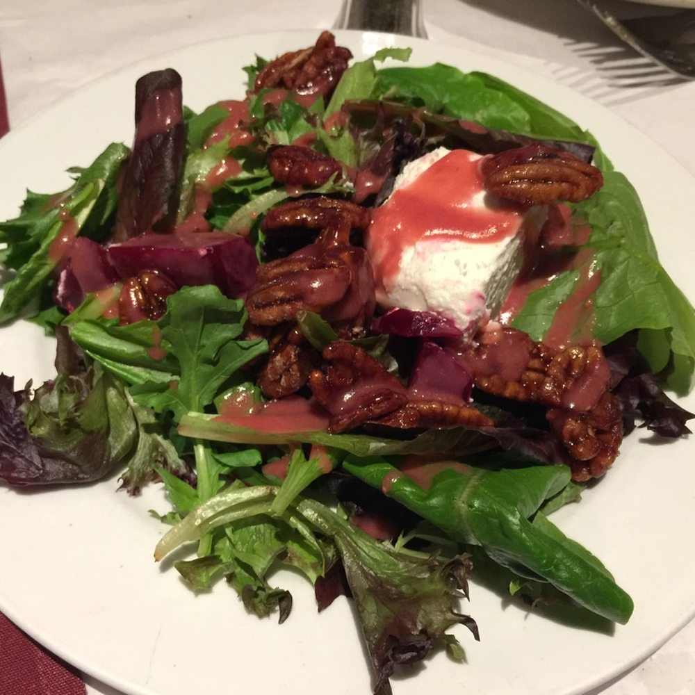 Papazzio Restaurant - Delicious beet, goat cheese and pecan salad - Italian Near Me - Bayside, New York Papazzio Restaurant - Delicious beet, goat cheese and pecan salad - Italian Near Me - Bayside, New York