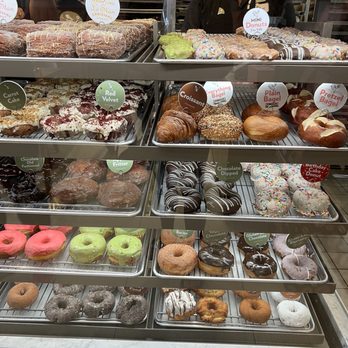 Stan's Donuts & Coffee - April 2023 - Donuts Near Me - Rosemont, Illinois Stan's Donuts & Coffee - April 2023 - Donuts Near Me - Rosemont, Illinois