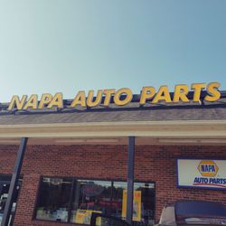 Napa Auto Parts - Store front.