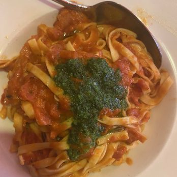 The Stinking Rose - Fettuccine with tomato cream cheese sauce - Italian Near Me - San Francisco, California The Stinking Rose - Fettuccine with tomato cream cheese sauce - Italian Near Me - San Francisco, California