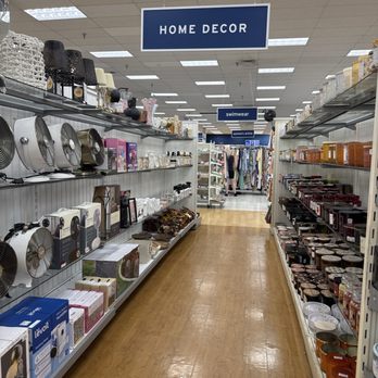 Marshalls - Department Stores Near Me - Largo, Florida