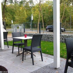 Waldcafé Kleinmachnow - Die neue Terrasse ist schön geworden