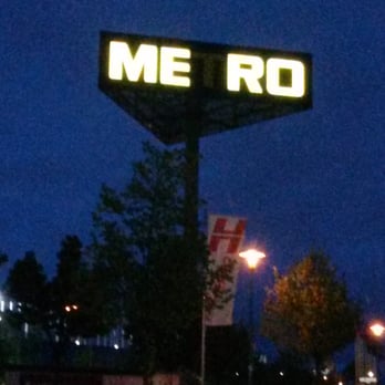 METRO - Wholesalers Near Me - Berlin, BE