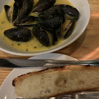 Moxy - PEI Mussels - American Near Me - Portsmouth, New Hampshire