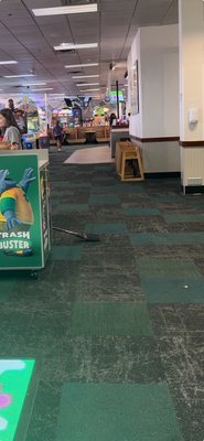 Chuck E. Cheese by null