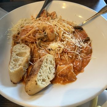 The Lobster Trap - Seafood pasta with pink sauce - Seafood Near Me - Avalon, California The Lobster Trap - Seafood pasta with pink sauce - Seafood Near Me - Avalon, California