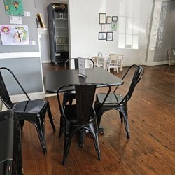 Deja' Brew Coffee & Bakery - Overflow room