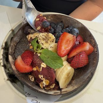 Fig & Ginger - Acai Bowl - Breakfast & Brunch Near Me - Honolulu, Hawaii