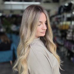 Salon Avenue - Balayage by Josie