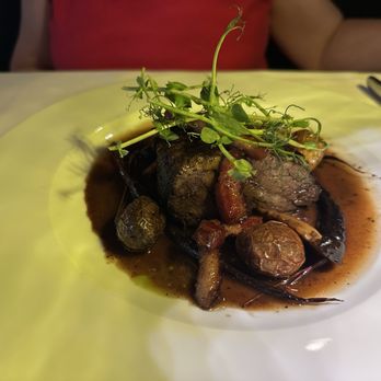Bienvenue Restaurant - Beef Bourguignon - Modern European Near Me - Rogers, Arkansas Bienvenue Restaurant - Beef Bourguignon - Modern European Near Me - Rogers, Arkansas