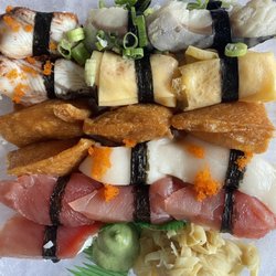 Nakayoshi Sushi Bar - Take away nigiri