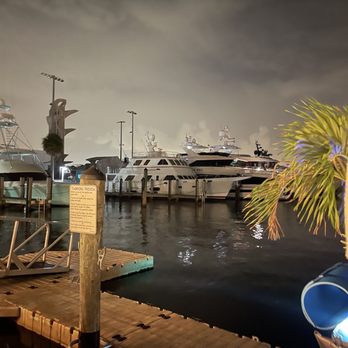 Coconuts - View of the yachts - Seafood Near Me - Fort Lauderdale, Florida Coconuts - View of the yachts - Seafood Near Me - Fort Lauderdale, Florida