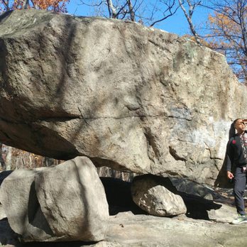 Pyramid Mountain Natural Historic Area - Tripod rock - Hiking Near Me - Boonton, New Jersey