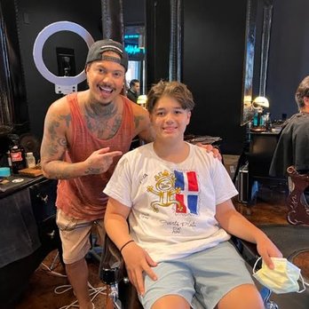 Daniel Alfonso Men's Salon - Men's Hair Salons Near Me - Los Angeles, California
