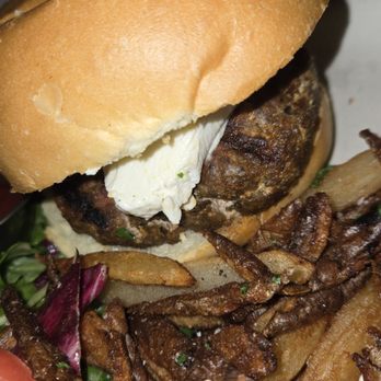 Chez Oskar - Lamb burger - French Near Me - Brooklyn, New York