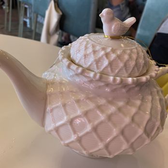 Kixi Cafe - Broken tea spout - Breakfast & Brunch Near Me - Boca Raton, Florida