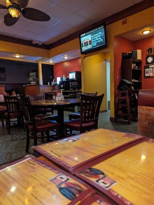 Four Seasons Diner by null