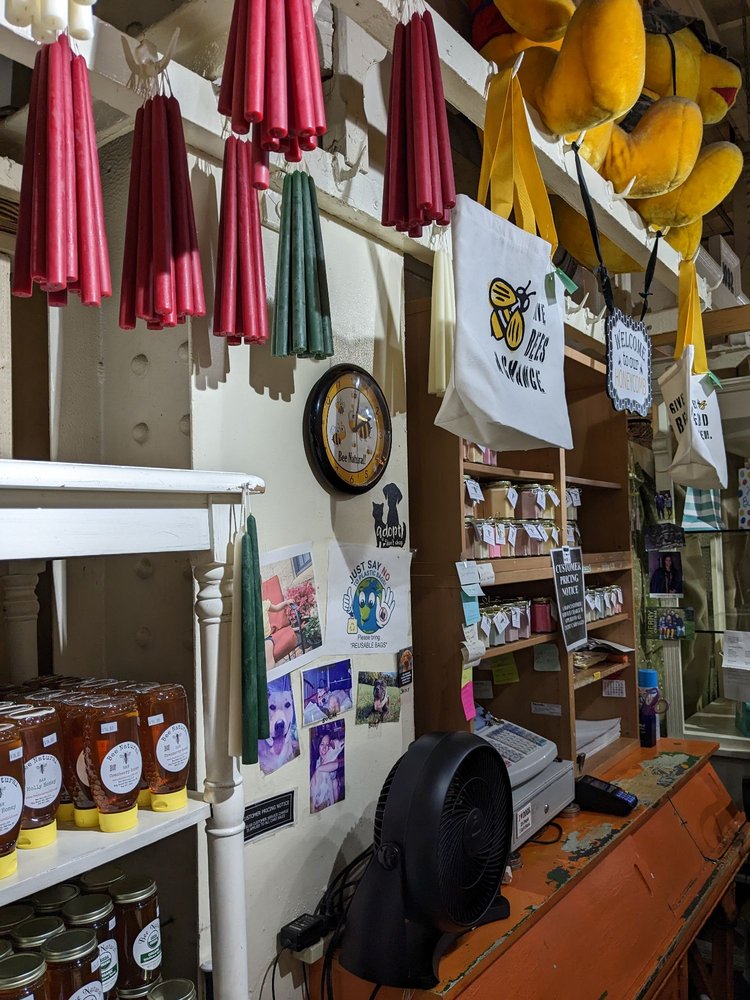 Bee Natural - beekeeping in Philadelphia, PA