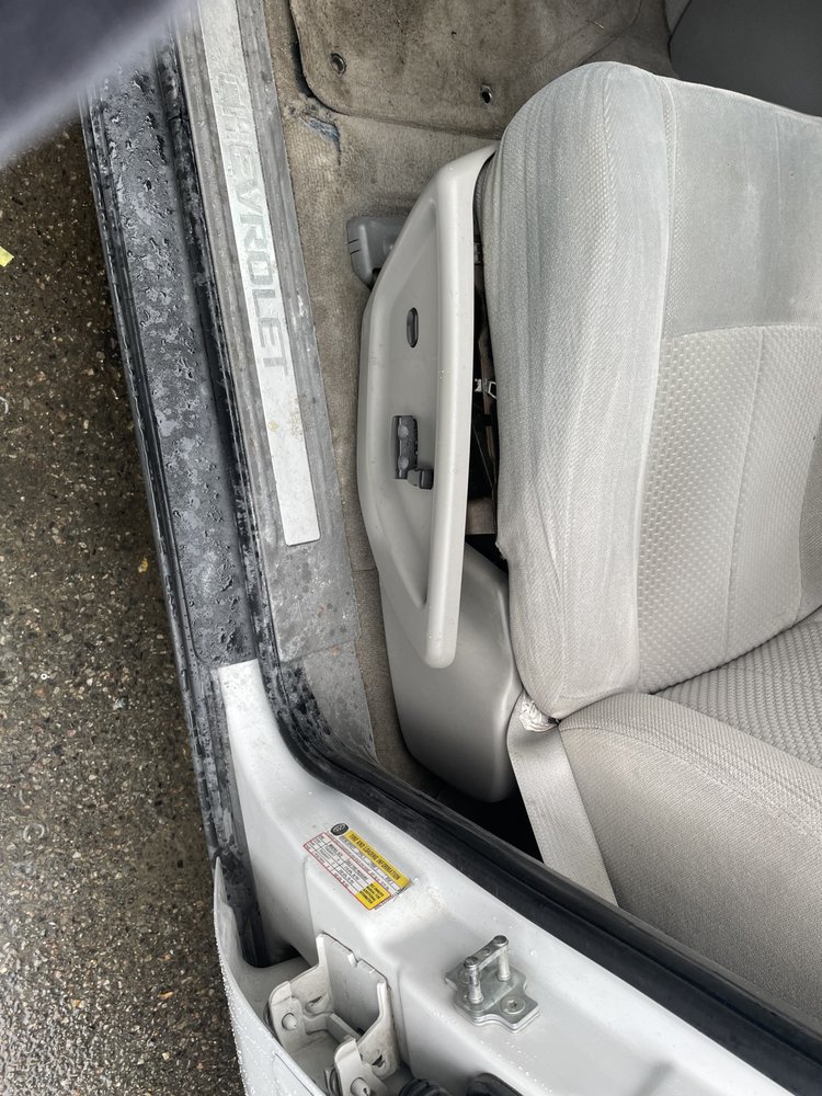 CAPITAL CITY COLLISION AND FRAME Updated July 2024 15 Photos 8545